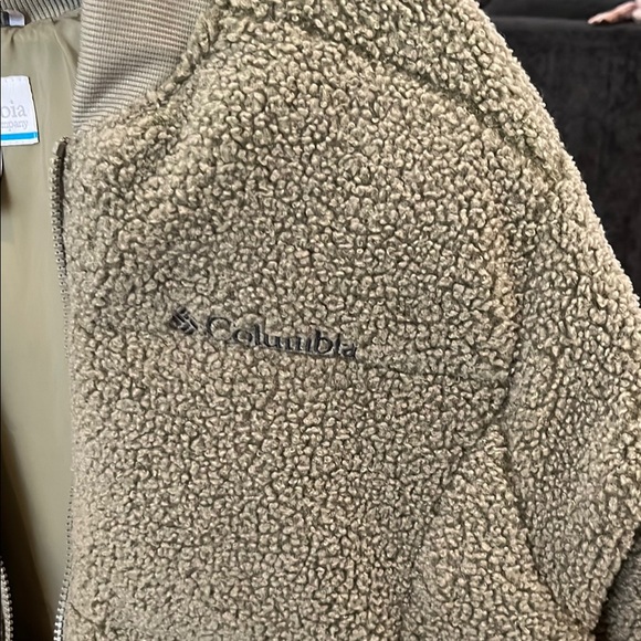 Columbia Sage Green Fleece Jacket - Picture 3 of 6